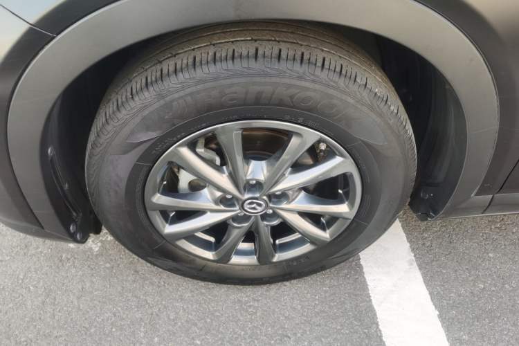 Used Mazda CX-4 2021 2.0L Automatic Two-Wheel Drive Blue Sky Exploration Edition Left Front Wheel Hub