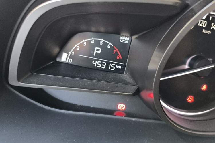 Used Mazda CX-4 2021 2.0L Automatic Two-Wheel Drive Blue Sky Exploration Edition Odometer Close Up