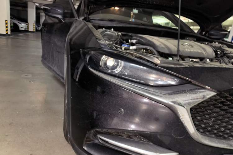 Used Mazda CX-4 2021 2.0L Automatic Two-Wheel Drive Blue Sky Exploration Edition Right Front Headlight