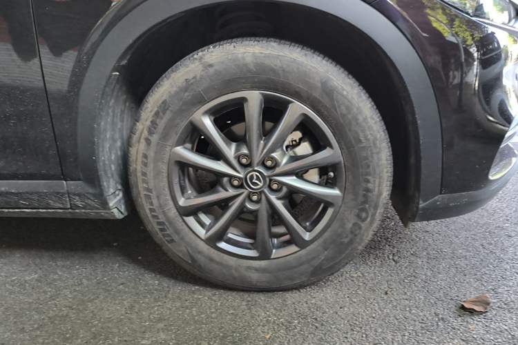 Used Mazda CX-4 2021 2.0L Automatic Two-Wheel Drive Blue Sky Exploration Edition Right Front Wheel Hub