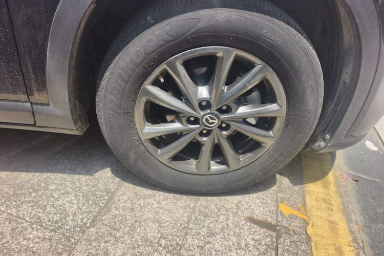 Used Mazda CX-4 2021 2.0L Automatic Two-Wheel Drive Blue Sky Dynamic Edition Right Front Wheel Hub