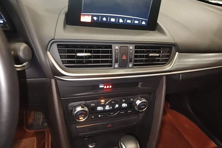 Used Mazda CX-4 2021 2.0L Automatic Two-Wheel Drive Blue Sky Luxury Edition Audio And AC Panel