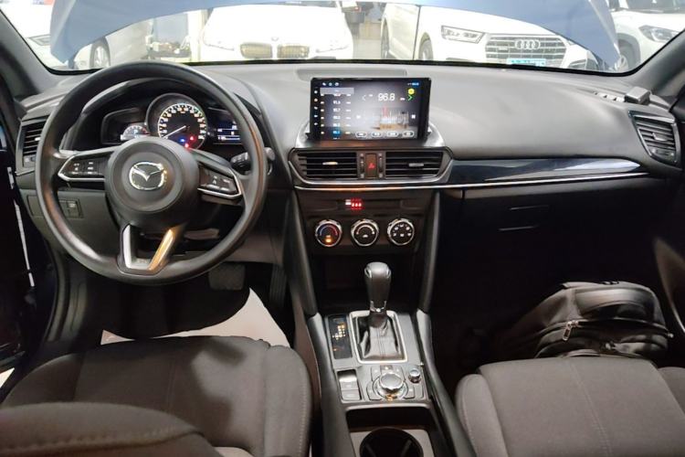 Used Mazda CX-4 2021 2.0L Automatic Two-Wheel Drive Blue Sky Dynamic Edition Center Console