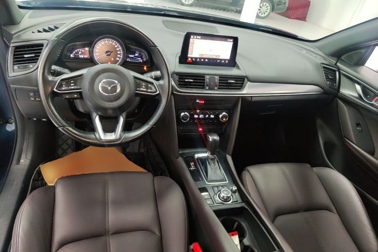 Used Mazda CX-4 2021 2.0L Automatic Two-Wheel Drive Blue Sky Luxury Edition Center Console