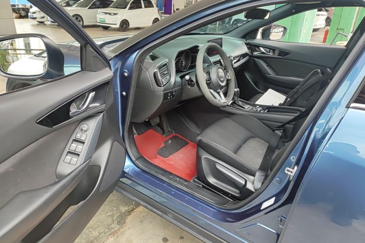 Used Mazda CX-4 2021 2.0L Automatic Two-Wheel Drive Blue Sky Exploration Edition Driver Seat