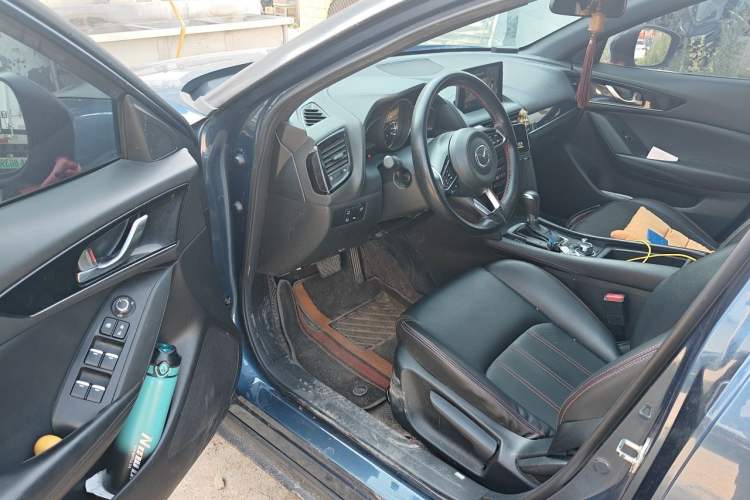 Used Mazda CX-4 2021 2.0L Automatic Two-Wheel Drive Blue Sky Exploration Edition Driver Seat