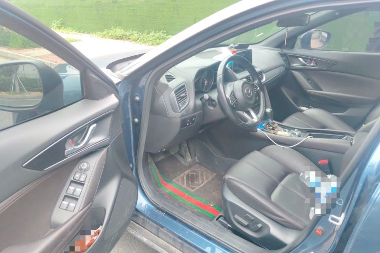 Used Mazda CX-4 2021 2.0L Automatic Two-Wheel Drive Blue Sky Luxury Edition Driver Seat