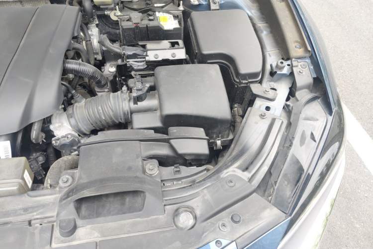Used Mazda CX-4 2021 2.0L Automatic Two-Wheel Drive Blue Sky Luxury Edition Engine Bay Left