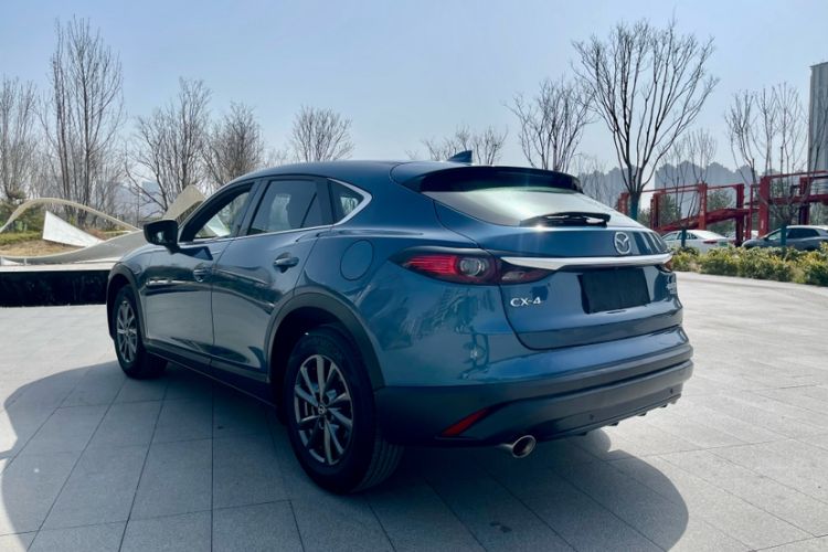 Used Mazda CX-4 2021 2.0L Automatic Two-Wheel Drive Blue Sky Dynamic Edition Exterior 3