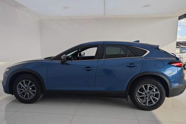 Used Mazda CX-4 2021 2.0L Automatic Two-Wheel Drive Blue Sky Exploration Edition Exterior 8