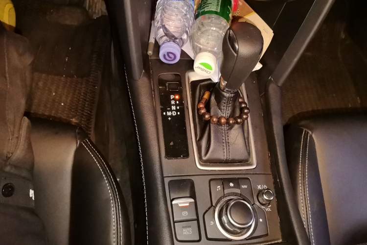 Used Mazda CX-4 2021 2.0L Automatic Two-Wheel Drive Blue Sky Dynamic Edition Gear Lever