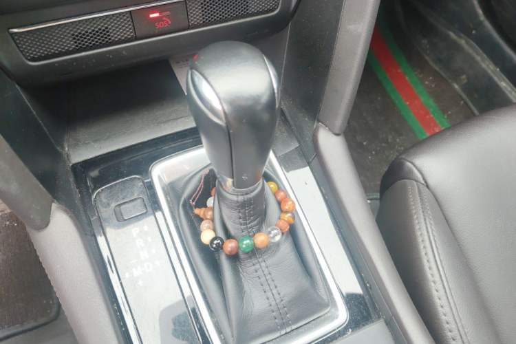 Used Mazda CX-4 2021 2.0L Automatic Two-Wheel Drive Blue Sky Luxury Edition Gear Lever