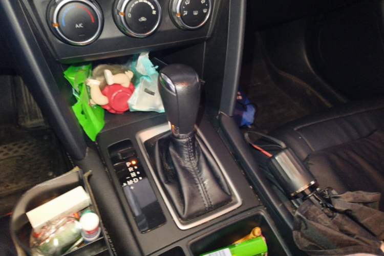 Used Mazda CX-4 2021 2.0L Automatic Two-Wheel Drive Blue Sky Dynamic Edition Gear Lever