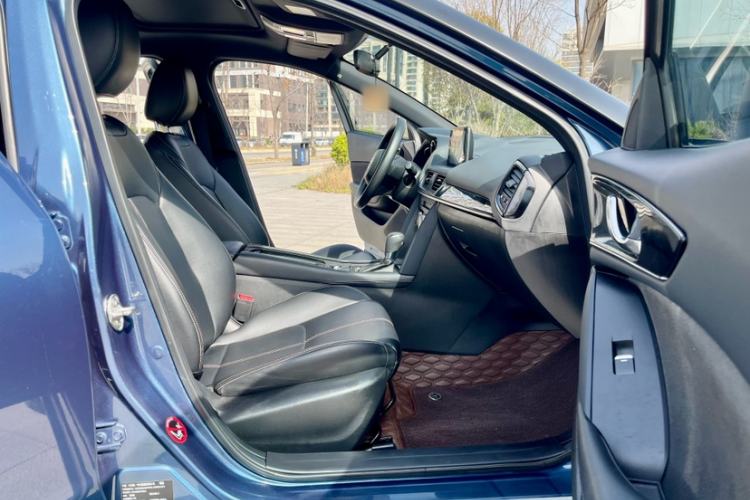 Used Mazda CX-4 2021 2.0L Automatic Two-Wheel Drive Blue Sky Dynamic Edition Interior 12