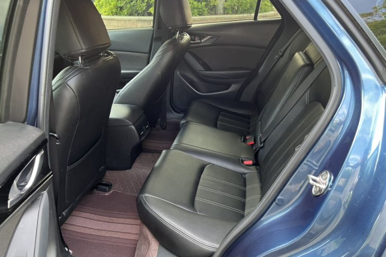 Used Mazda CX-4 2021 2.0L Automatic Two-Wheel Drive Blue Sky Exploration Edition Interior 2