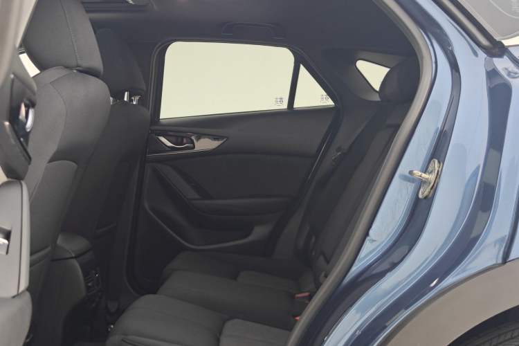 Used Mazda CX-4 2021 2.0L Automatic Two-Wheel Drive Blue Sky Exploration Edition Interior 3