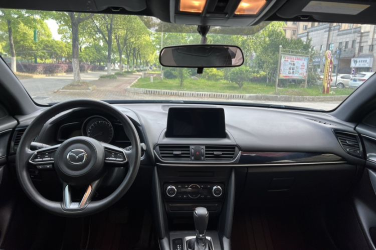 Used Mazda CX-4 2021 2.0L Automatic Two-Wheel Drive Blue Sky Exploration Edition Interior 3