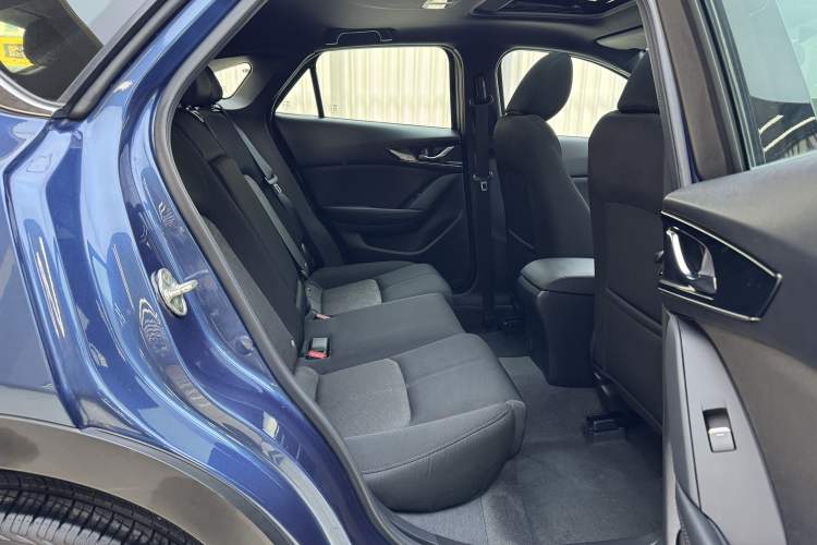 Used Mazda CX-4 2021 2.0L Automatic Two-Wheel Drive Blue Sky Dynamic Edition Interior 5