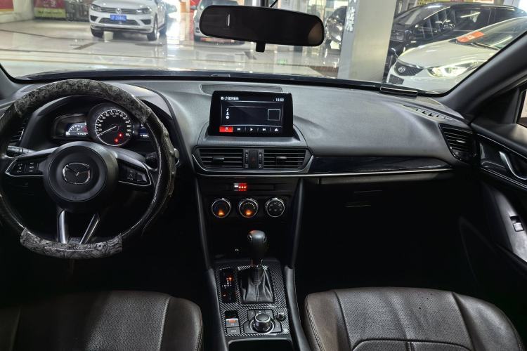 Used Mazda CX-4 2021 2.0L Automatic Two-Wheel Drive Blue Sky Dynamic Edition Interior 7
