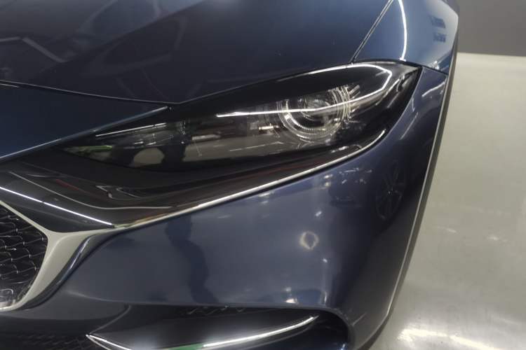 Used Mazda CX-4 2021 2.0L Automatic Two-Wheel Drive Blue Sky Dynamic Edition Left Front Headlight