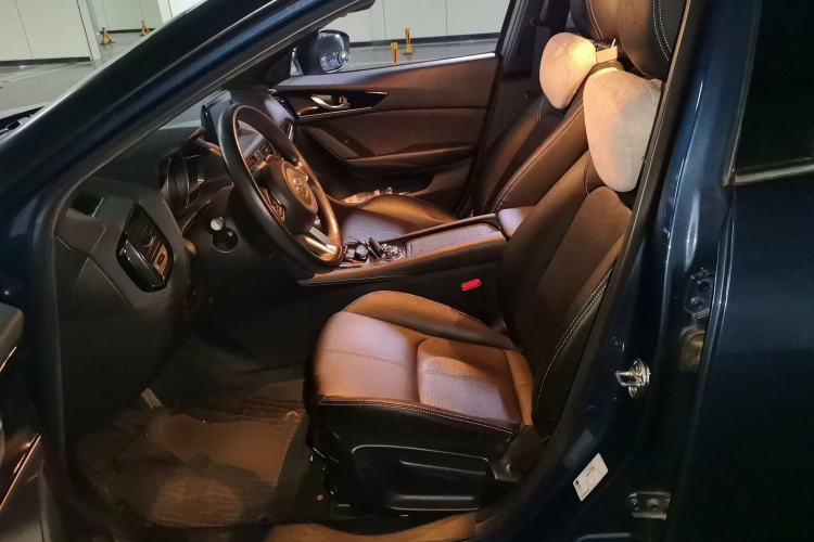 Used Mazda CX-4 2021 2.0L Automatic Two-Wheel Drive Blue Sky Dynamic Edition Left Front Seat