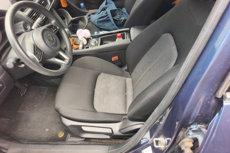 Used Mazda CX-4 2021 2.0L Automatic Two-Wheel Drive Blue Sky Dynamic Edition Left Front Seat