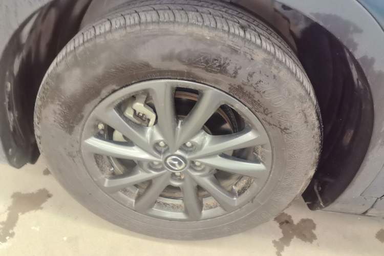 Used Mazda CX-4 2021 2.0L Automatic Two-Wheel Drive Blue Sky Exploration Edition Left Front Wheel Hub