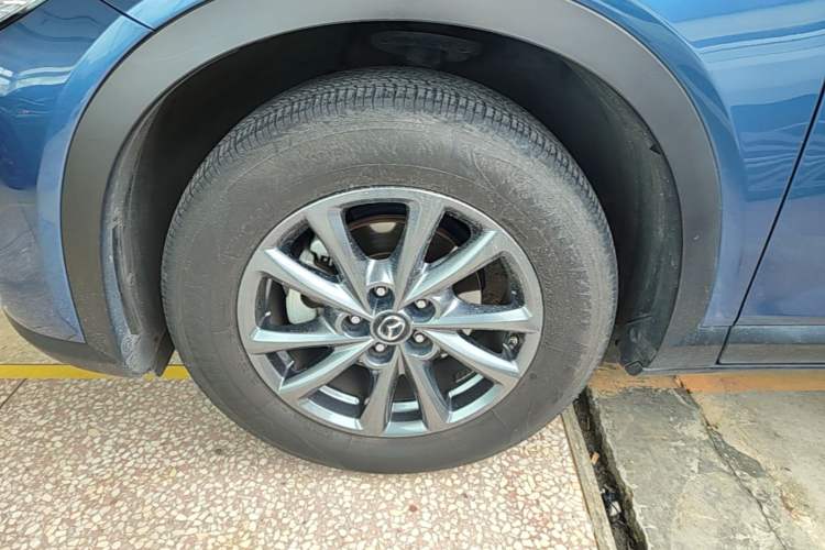 Used Mazda CX-4 2021 2.0L Automatic Two-Wheel Drive Blue Sky Exploration Edition Left Front Wheel Hub