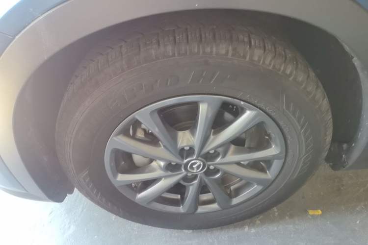 Used Mazda CX-4 2021 2.0L Automatic Two-Wheel Drive Blue Sky Exploration Edition Left Front Wheel Hub