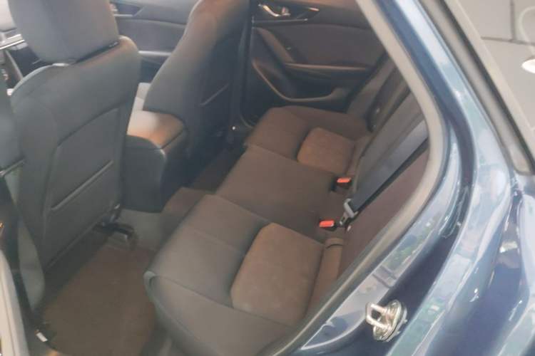 Used Mazda CX-4 2021 2.0L Automatic Two-Wheel Drive Blue Sky Dynamic Edition Left Rear Seat