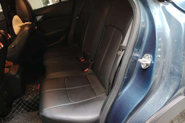 Used Mazda CX-4 2021 2.0L Automatic Two-Wheel Drive Blue Sky Dynamic Edition Left Rear Seat