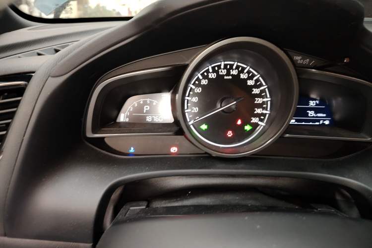 Used Mazda CX-4 2021 2.0L Automatic Two-Wheel Drive Blue Sky Dynamic Edition Odometer Close Up
