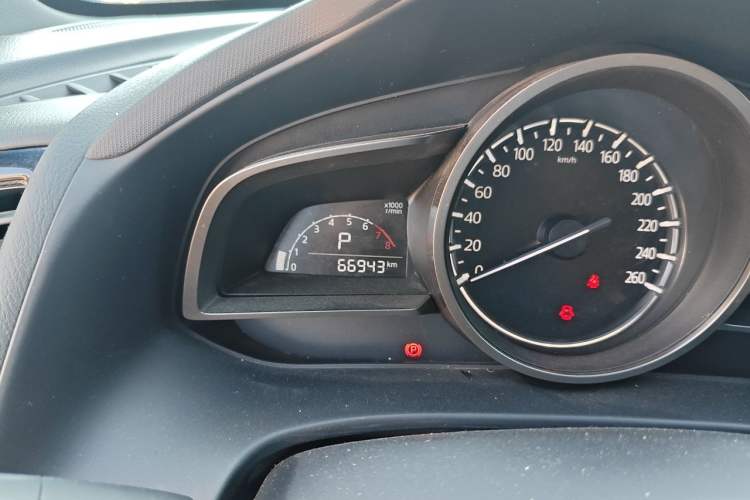 Used Mazda CX-4 2021 2.0L Automatic Two-Wheel Drive Blue Sky Exploration Edition Odometer Close Up