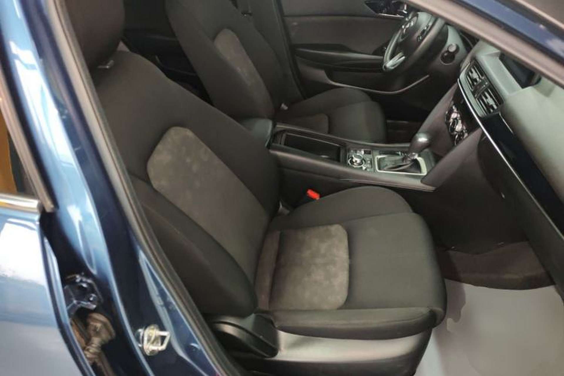 Used Mazda CX-4 2021 2.0L Automatic Two-Wheel Drive Blue Sky Dynamic Edition Right Front Seat