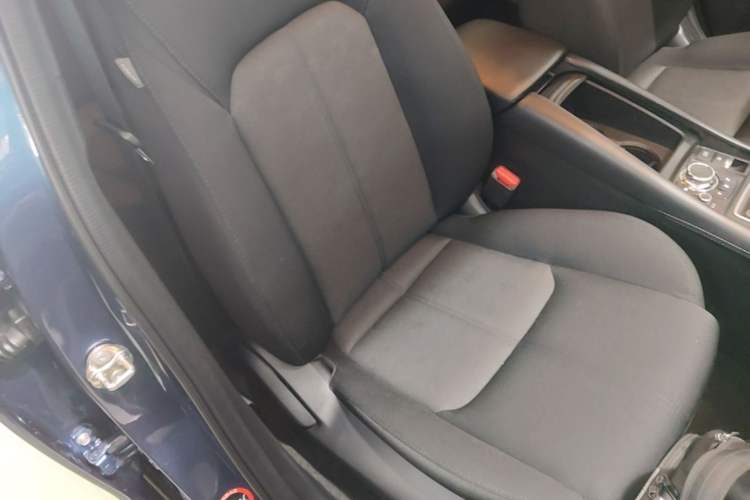 Used Mazda CX-4 2021 2.0L Automatic Two-Wheel Drive Blue Sky Dynamic Edition Right Front Seat