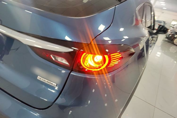 Used Mazda CX-4 2021 2.0L Automatic Two-Wheel Drive Blue Sky Luxury Edition Right Rear Taillight