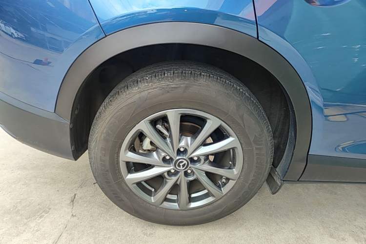 Used Mazda CX-4 2021 2.0L Automatic Two-Wheel Drive Blue Sky Exploration Edition Right Rear Wheel Hub