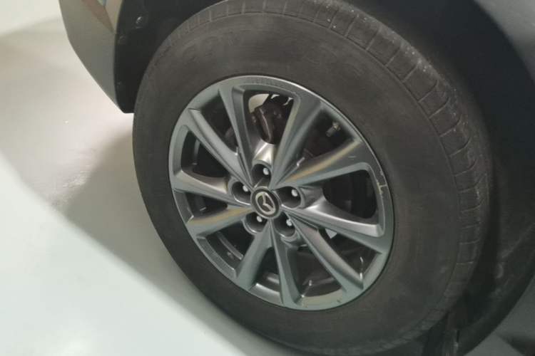 Used Mazda CX-4 2021 2.0L Automatic Two-Wheel Drive Blue Sky Dynamic Edition Right Rear Wheel Hub