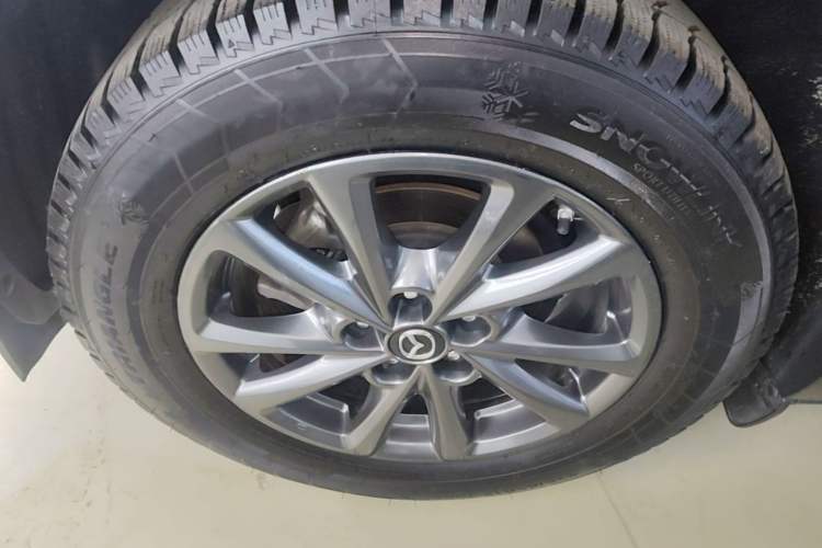 Used Mazda CX-4 2021 2.0L Automatic Two-Wheel Drive Blue Sky Dynamic Edition Right Rear Wheel Hub