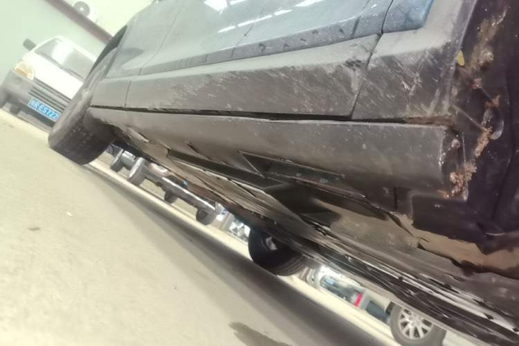 Used Mazda CX-4 2021 2.0L Automatic Two-Wheel Drive Blue Sky Exploration Edition Right Side Sill