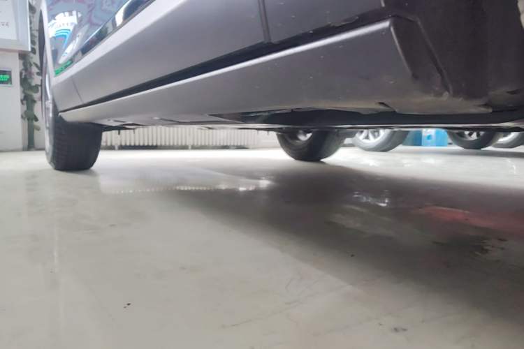 Used Mazda CX-4 2021 2.0L Automatic Two-Wheel Drive Blue Sky Dynamic Edition Right Side Sill