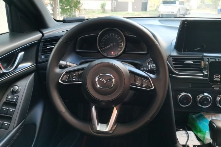 Used Mazda CX-4 2021 2.0L Automatic Two-Wheel Drive Blue Sky Dynamic Edition Steering Wheel
