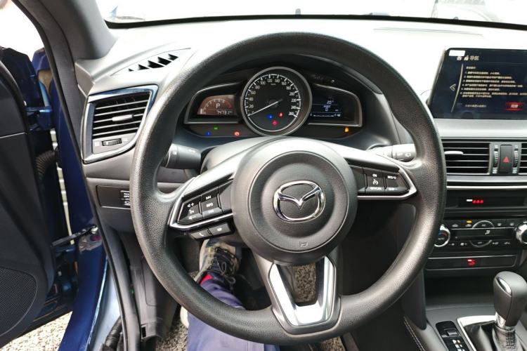 Used Mazda CX-4 2021 2.0L Automatic Two-Wheel Drive Blue Sky Exploration Edition Steering Wheel