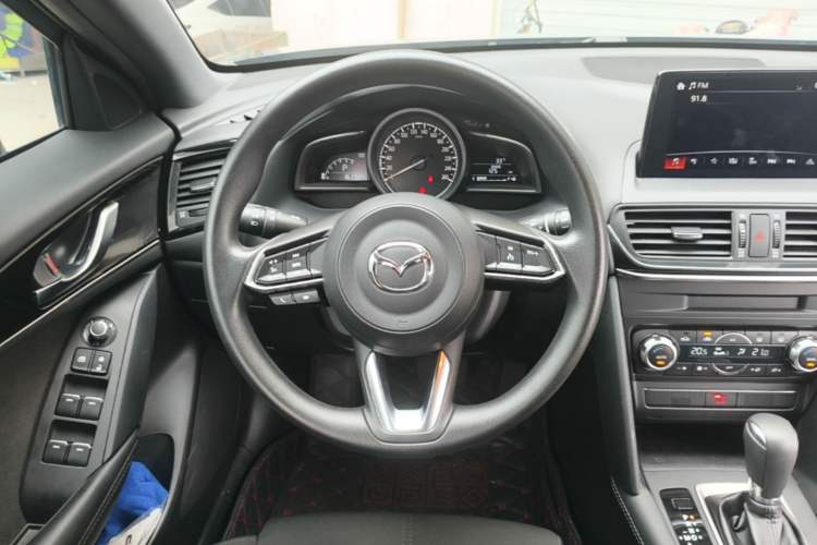 Used Mazda CX-4 2021 2.0L Automatic Two-Wheel Drive Blue Sky Exploration Edition Steering Wheel
