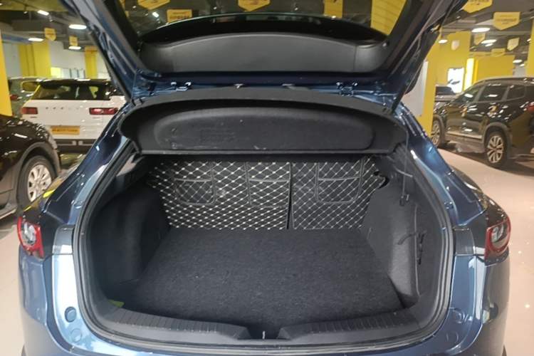 Used Mazda CX-4 2021 2.0L Automatic Two-Wheel Drive Blue Sky Dynamic Edition Trunk