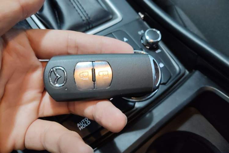 Used Mazda CX-4 2021 2.0L Automatic Two-Wheel Drive Blue Sky Dynamic Edition Vehicle Key