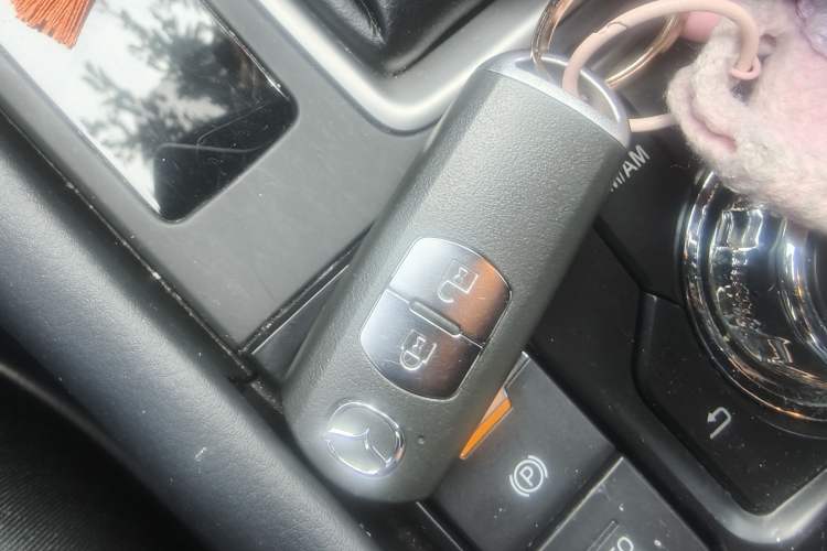 Used Mazda CX-4 2021 2.0L Automatic Two-Wheel Drive Blue Sky Dynamic Edition Vehicle Key