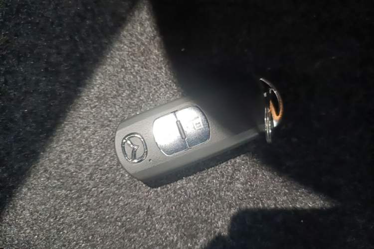Used Mazda CX-4 2021 2.0L Automatic Two-Wheel Drive Blue Sky Dynamic Edition Vehicle Key