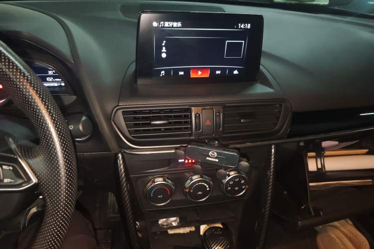 Used Mazda CX-4 2021 2.0L Automatic Two-Wheel Drive Blue Sky Dynamic Edition Audio And AC Panel