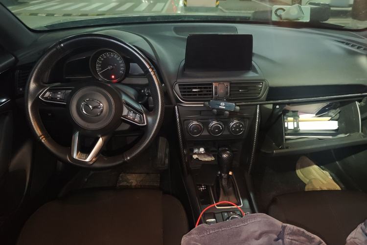Used Mazda CX-4 2021 2.0L Automatic Two-Wheel Drive Blue Sky Dynamic Edition Center Console